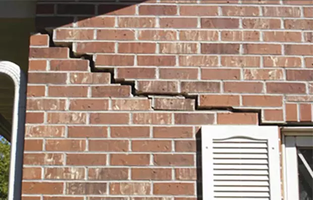 Stair Step Crack in Brick